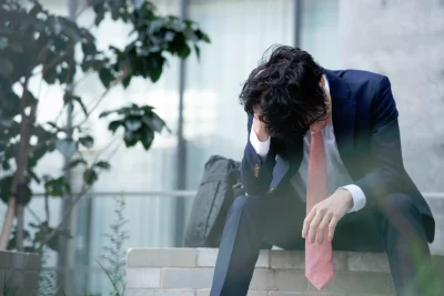 新卒で「仕事辞めたい」と思ったら読むコラム：「辞めたい」は逃げじゃない！